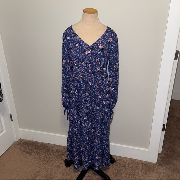 NWT Live To Be Spoiled Dress Size L - Picture 9 of 10